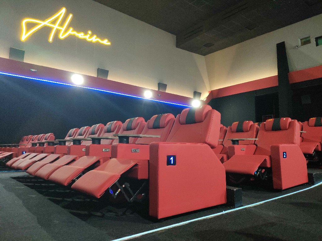 Pepa Seating Cines
